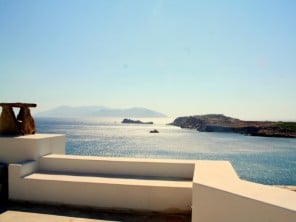 Architect Designed Villa with Sea Views 5 mins Walk to the Beach
